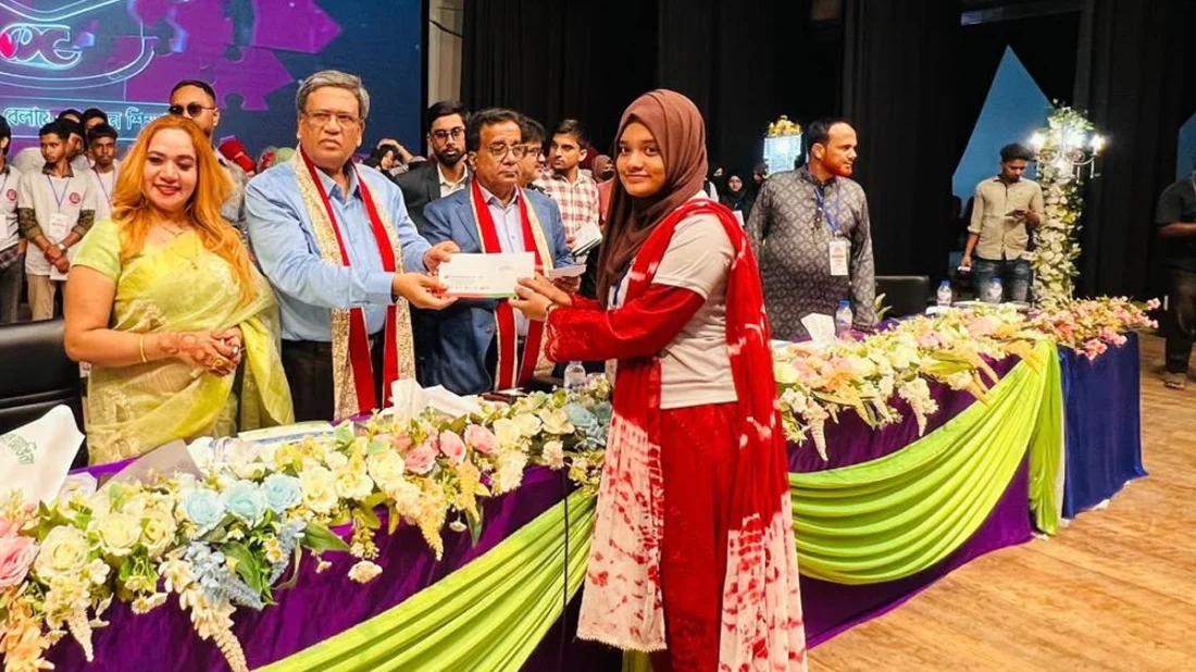 আলহাজ্ব বেলায়েত হোসেন শিক্ষাবৃত্তি পেলেন ১০০ শিক্ষার্থী